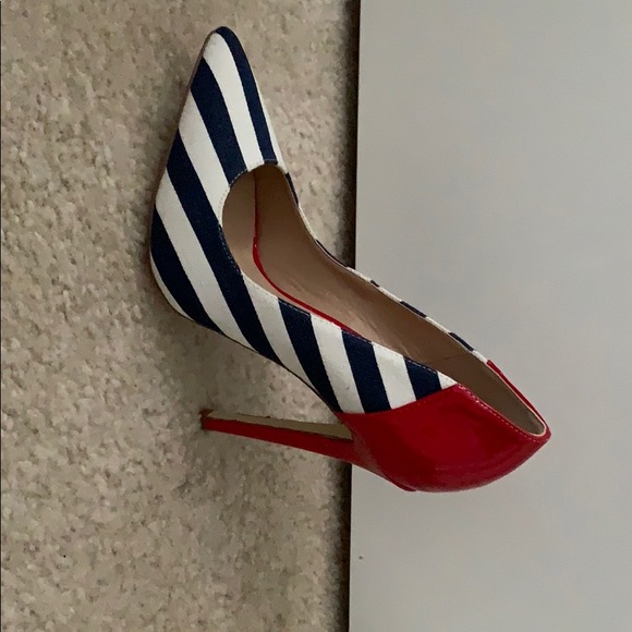 High heels - Picture 2 of 7